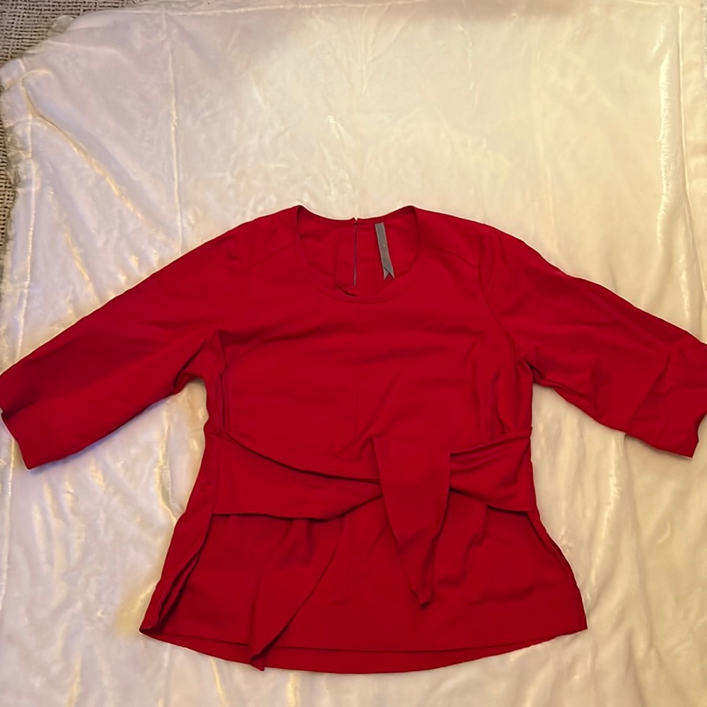 Seven Melissa McCarthy red shirt